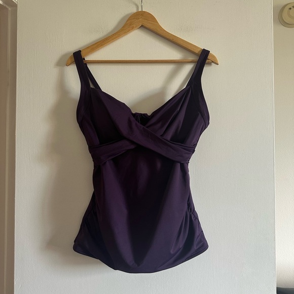 NWT Purple Lands End Chlorine Resistant Purple Shelf Bra Cross Tankini Top - Picture 2 of 9